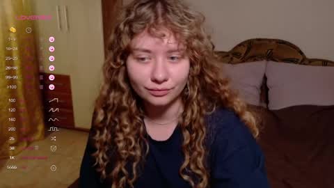 Snapshot of milounee chatting on May 14, 7:48 am milounee online show from May 14, 7:48 am