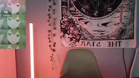 Snapshot of milten_trish chatting on July 5, 8:49 pm milten_trish online show from July 5, 8:49 pm