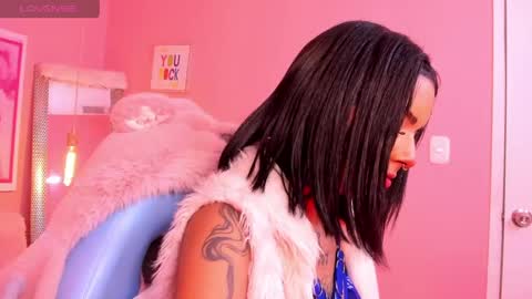 Snapshot of milu_carbajal_x chatting on April 23, 1:18 am milu_carbajal_x online show from April 23, 1:18 am
