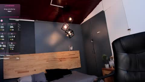 Milu  online show from January 16, 5:33 pm