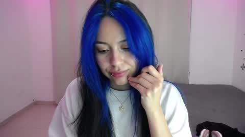 Snapshot of milusolers chatting on November 26, 6:14 am Milusolers online show from November 26, 6:14 am