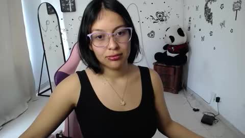 Snapshot of milusolers chatting on March 3, 4:35 pm Milusolers online show from March 3, 4:35 pm