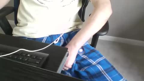 Snapshot of milwaukeebadger24 chatting on April 3, 3:21 pm milwaukeebadger24 online show from April 3, 3:21 pm