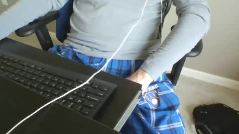 Snapshot of milwaukeebadger24 chatting on May 8, 8:03 pm milwaukeebadger24 online show from May 8, 8:03 pm