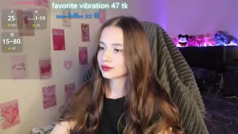 Snapshot of milyamess chatting on June 1, 7:37 pm Emily online show from June 1, 7:37 pm