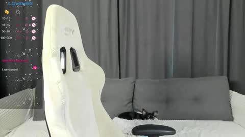 Milena and Jasper online show from December 20, 10:11 am