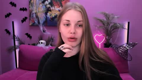 Kelly online show from November 10, 6:12 am