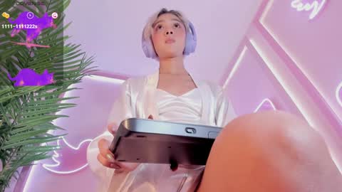 Minji online show from January 25, 6:13 pm