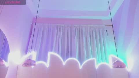 Minji online show from February 1, 11:43 am