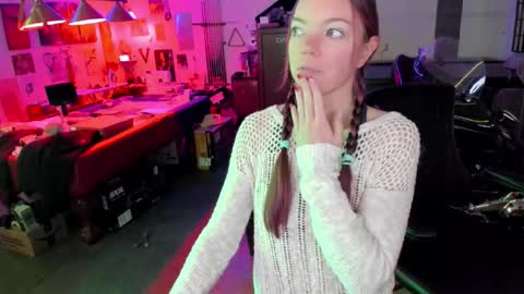 Mindy Mars online show from December 15, 4:55 pm