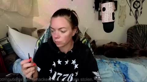 Snapshot of mindymars chatting on May 12, 3:53 pm Mindy Mars online show from May 12, 3:53 pm