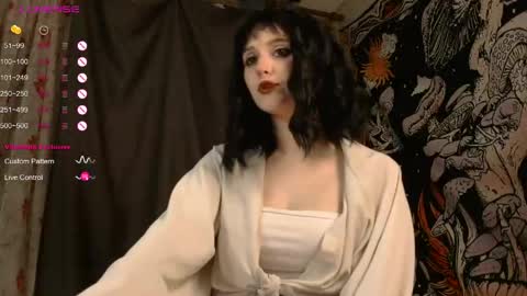 Snapshot of mine_doll chatting on June 7, 10:24 pm Anny online show from June 7, 10:24 pm