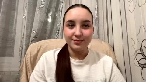 Snapshot of minervareddoch chatting on October 27, 4:44 pm Daisy online show from October 27, 4:44 pm