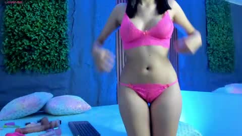 minji_chido online show from June 5, 6:35 pm