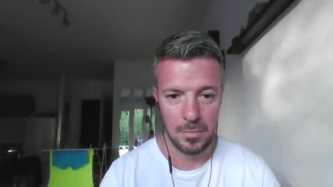 Snapshot of minka28 chatting on April 25, 5:32 pm minka28 online show from April 25, 5:32 pm