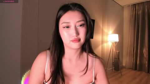 Snapshot of minnie_jin chatting on April 26, 3:21 pm minnie_jin online show from April 26, 3:21 pm