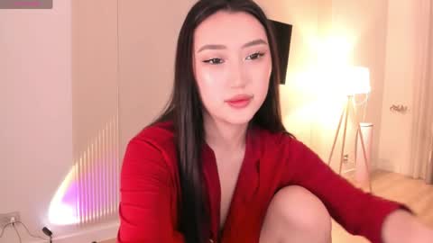 Snapshot of minnie_jin chatting on June 2, 3:03 pm minnie_jin online show from June 2, 3:03 pm