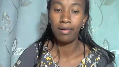 minouch211907 online show from April 6, 4:21 am