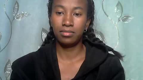 minouch211907 online show from April 16, 7:36 pm