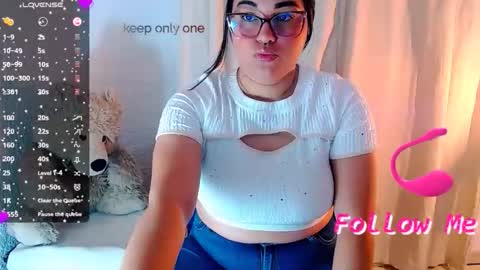 Snapshot of mira_cherry chatting on February 4, 1:17 pm mira_cherry online show from February 4, 1:17 pm