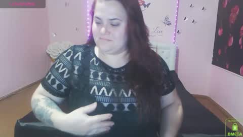Snapshot of mira_cle_ chatting on May 25, 9:04 am mira_cle_ online show from May 25, 9:04 am