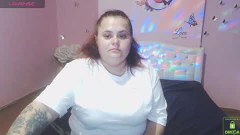 Snapshot of mira_cle_ chatting on July 16, 9:37 am mira_cle_ online show from July 16, 9:37 am