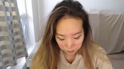 mira_g online show from February 5, 8:52 am