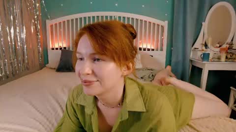 Snapshot of mira_glace chatting on July 13, 1:19 am Mira3 online show from July 13, 1:19 am