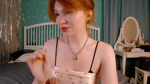 Snapshot of mira_glace chatting on August 1, 3:11 pm Mira3 online show from August 1, 3:11 pm