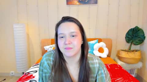 Snapshot of mira_karter chatting on April 9, 6:19 am Mira online show from April 9, 6:19 am