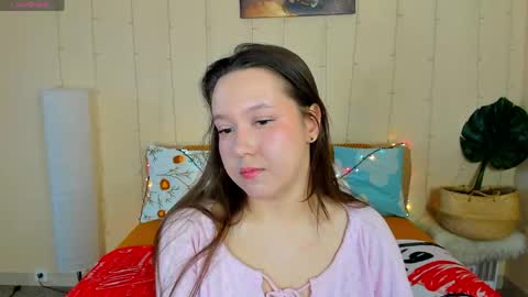 Snapshot of mira_karter chatting on April 18, 4:27 am Mira online show from April 18, 4:27 am