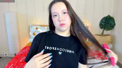 Snapshot of mira_karter chatting on April 19, 2:44 am Mira online show from April 19, 2:44 am