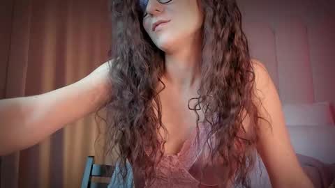 Mira online show from November 20, 6:18 pm