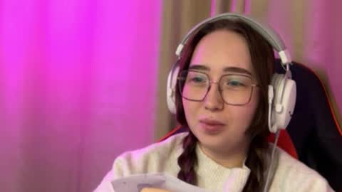 mira_light_ online show from October 13, 3:23 pm