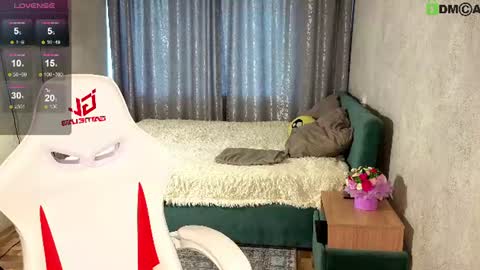 Snapshot of mira_star_007 chatting on June 16, 12:57 am Tanita online show from June 16, 12:57 am