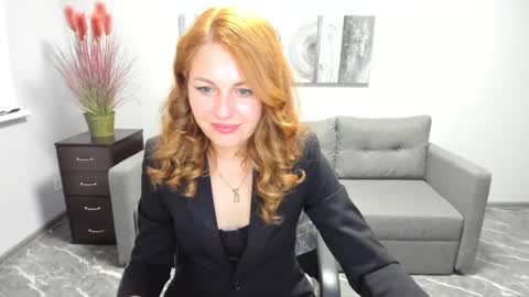 Snapshot of mira_whites chatting on February 19, 10:34 am Mira online show from February 19, 10:34 am