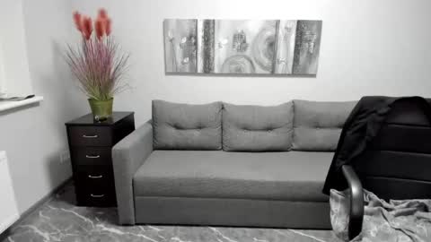 Snapshot of mira_whites chatting on March 2, 12:54 pm Mira online show from March 2, 12:54 pm