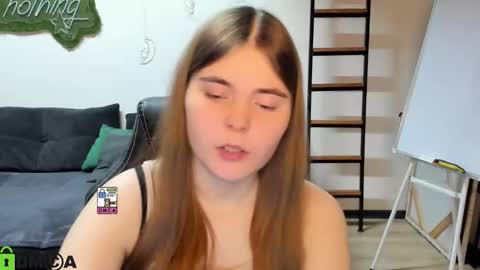 miraa_bloom online show from February 5, 2:54 pm