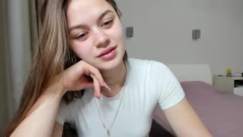 Mira online show from November 25, 8:20 pm