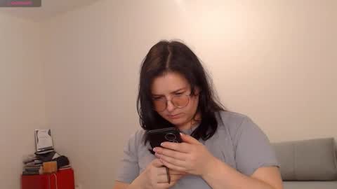 Meera online show from February 21, 3:02 pm