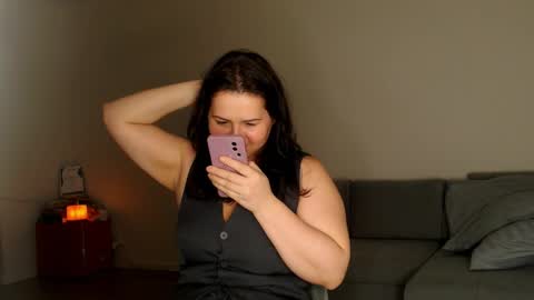 Meera online show from April 6, 6:31 pm