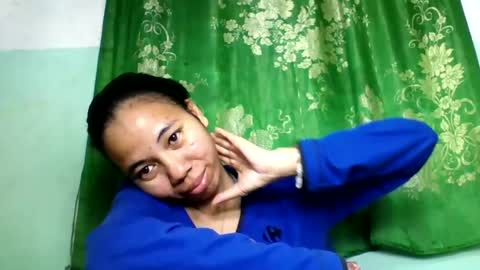 mirah881 online show from June 16, 6:05 am