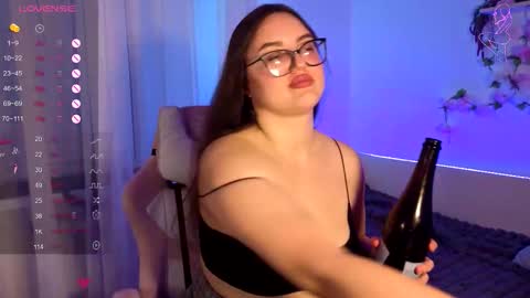 Snapshot of miraluccian chatting on September 10, 7:14 pm miraluccian online show from September 10, 7:14 pm