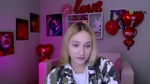 Snapshot of mirammore chatting on February 19, 12:12 pm Mira online show from February 19, 12:12 pm