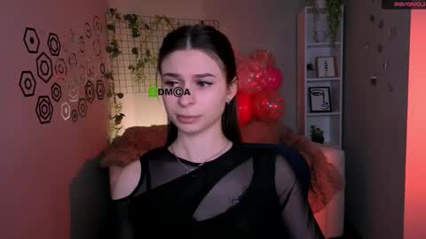 Snapshot of mirammore chatting on February 24, 10:35 am Mira online show from February 24, 10:35 am