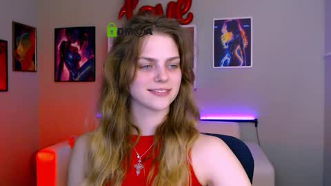 Snapshot of mirammore chatting on March 3, 9:42 pm Mira online show from March 3, 9:42 pm