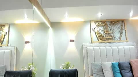 Snapshot of miranda_doll_ chatting on June 24, 12:04 pm online show from June 24, 12:04 pm