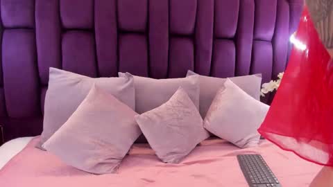 Miranda  online show from February 21, 1:23 pm