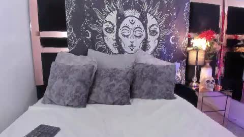 Miranda  online show from March 17, 5:38 pm