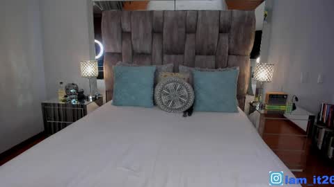 Miranda online show from April 3, 11:47 pm